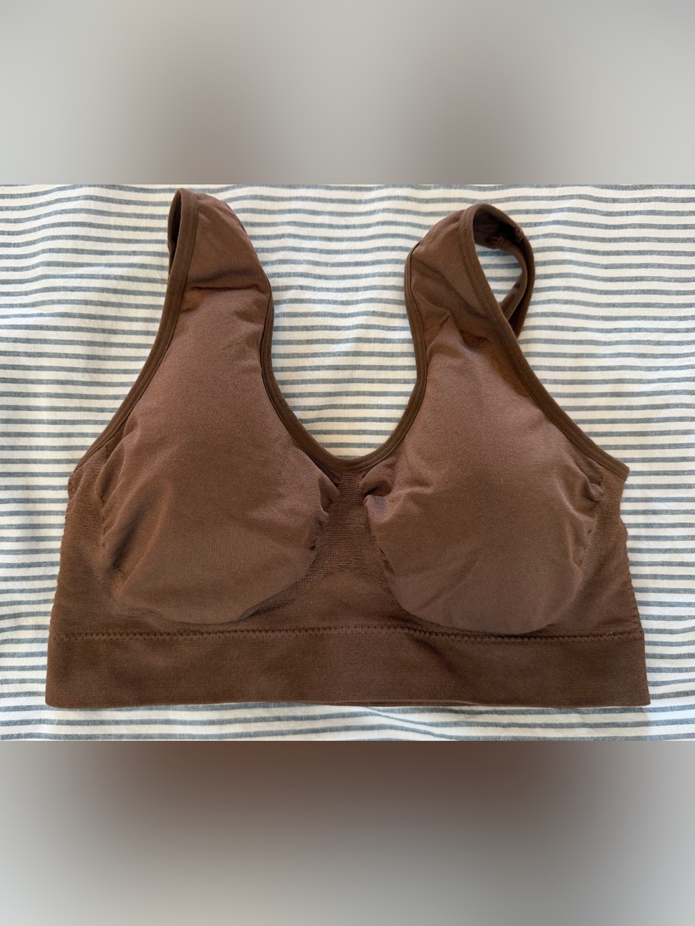 EUC truekind Wireless, soft pull-on bra
